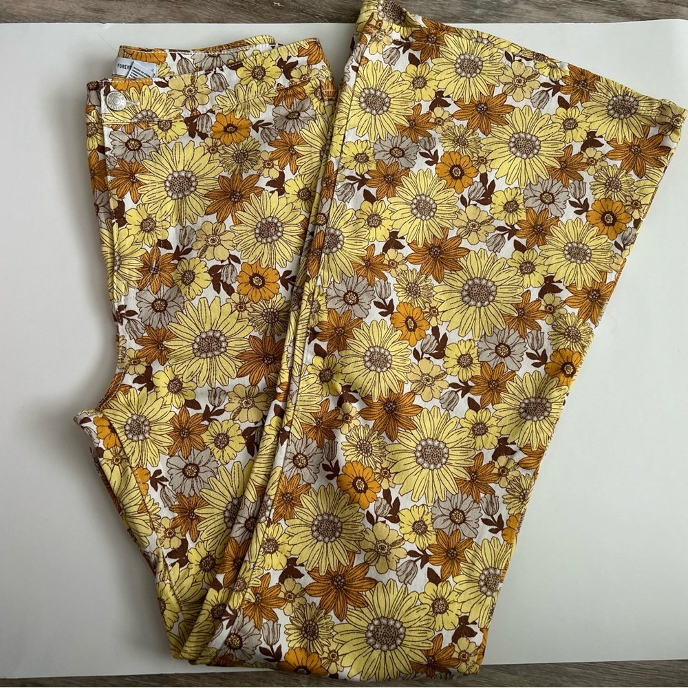 Vintage look flare sunflower